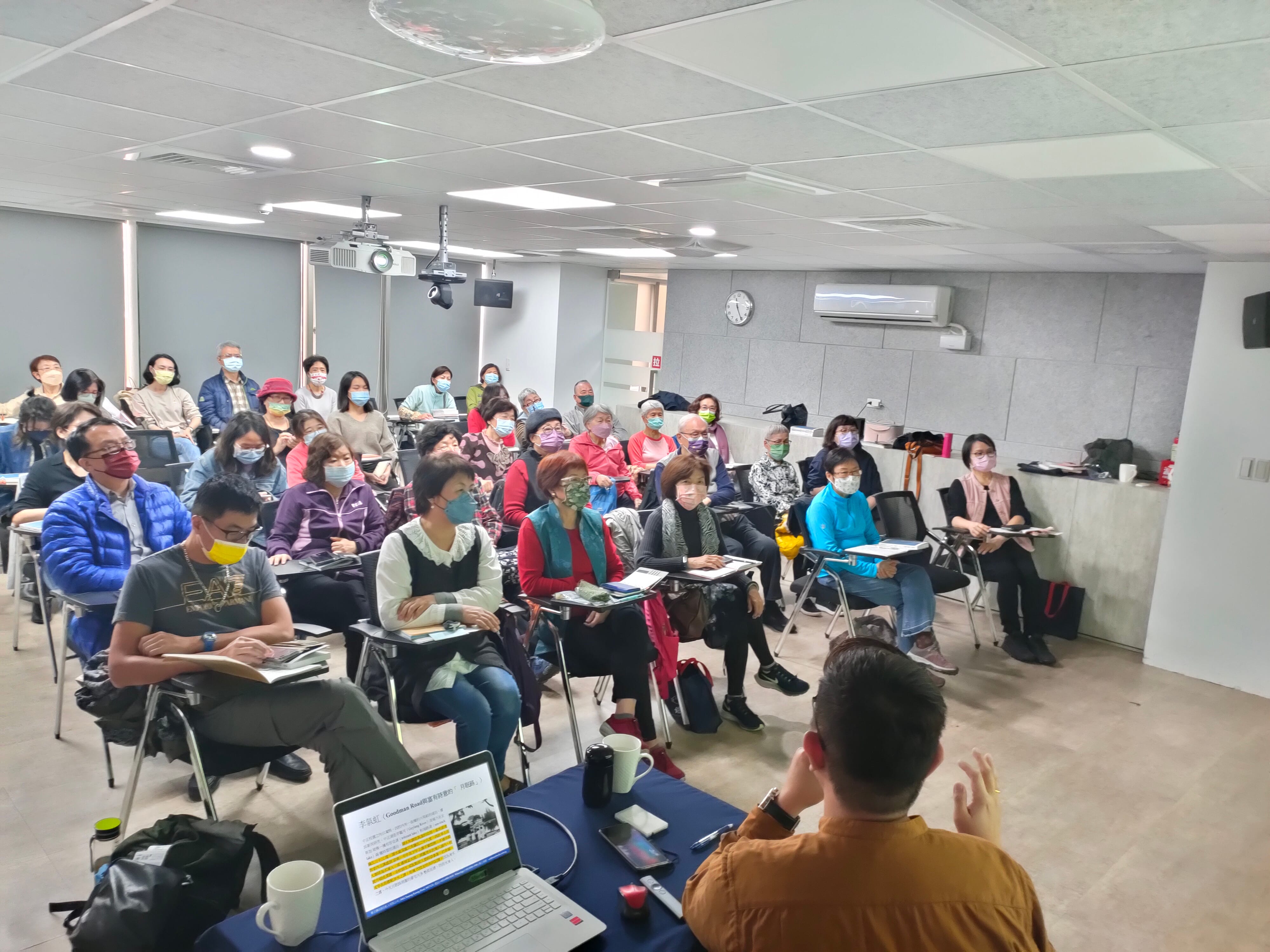A sharing session on Streets and Places of Singapore 我獅城